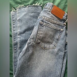 Women’s Lucky Brand light wash ankle jeans